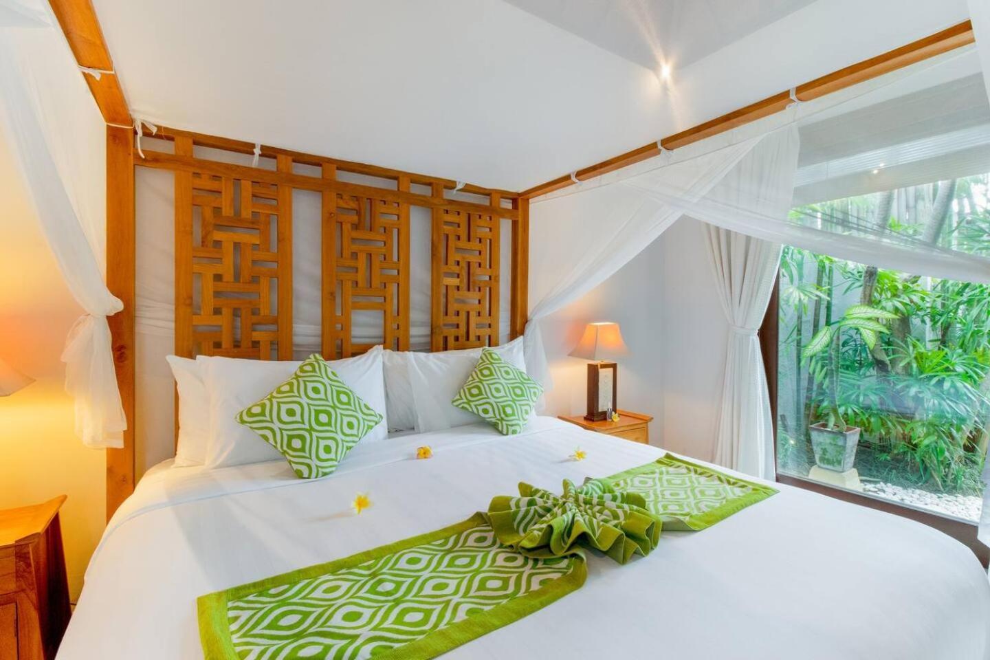 הוילה Heart Of Seminyak, 2Br, Sleeps 4, Walk To Bintang מראה חיצוני תמונה