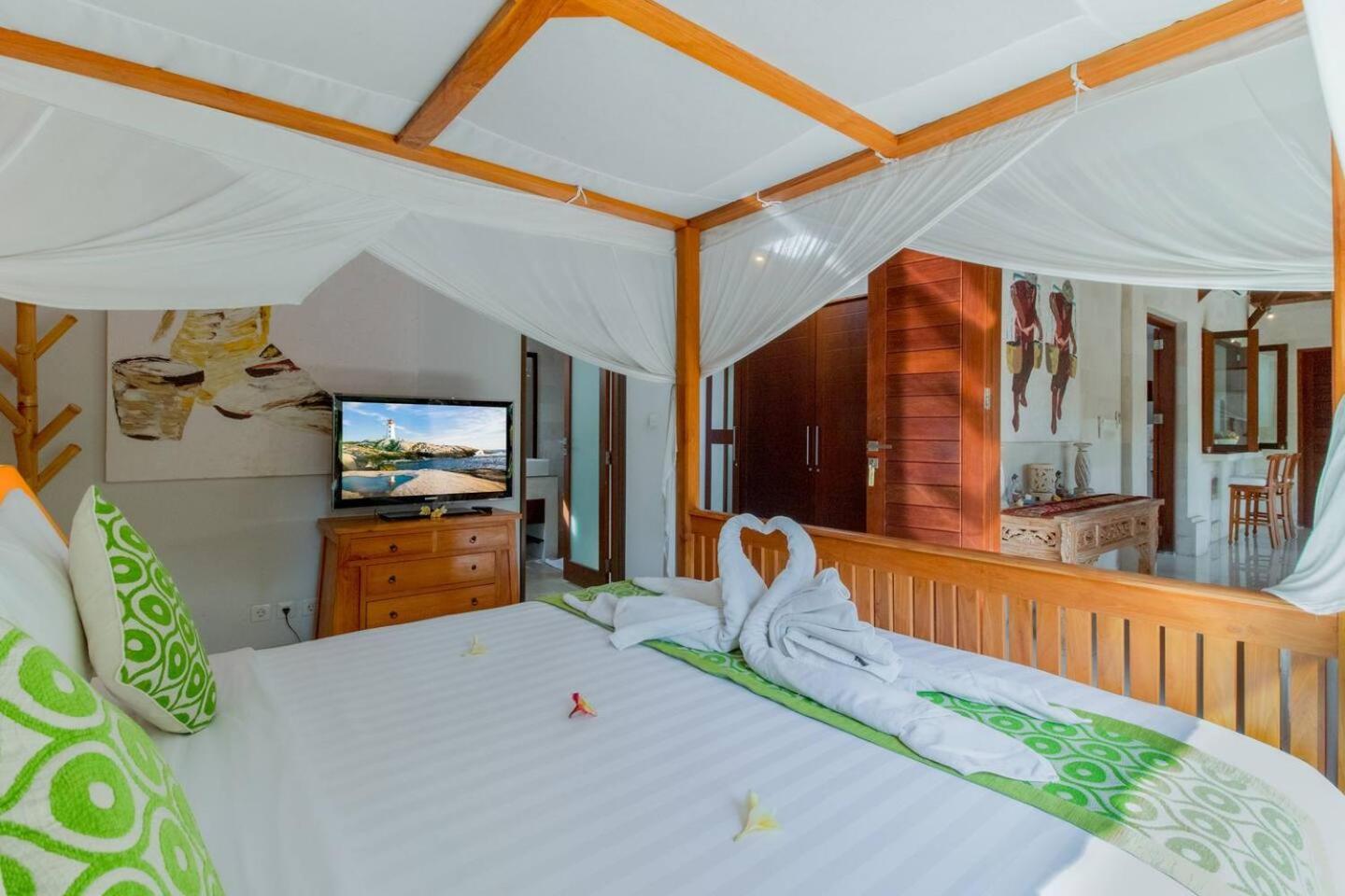 הוילה Heart Of Seminyak, 2Br, Sleeps 4, Walk To Bintang מראה חיצוני תמונה